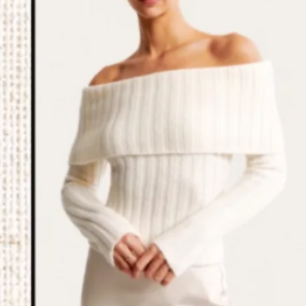 Abercrombie & Fitch Off the Shoulder Sweater SZ XL